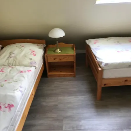 아파트 Haus Andrea -wohnung Oben 부숨