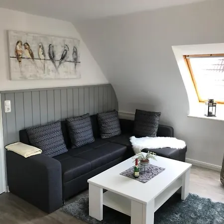 Haus Andrea -wohnung Oben 아파트